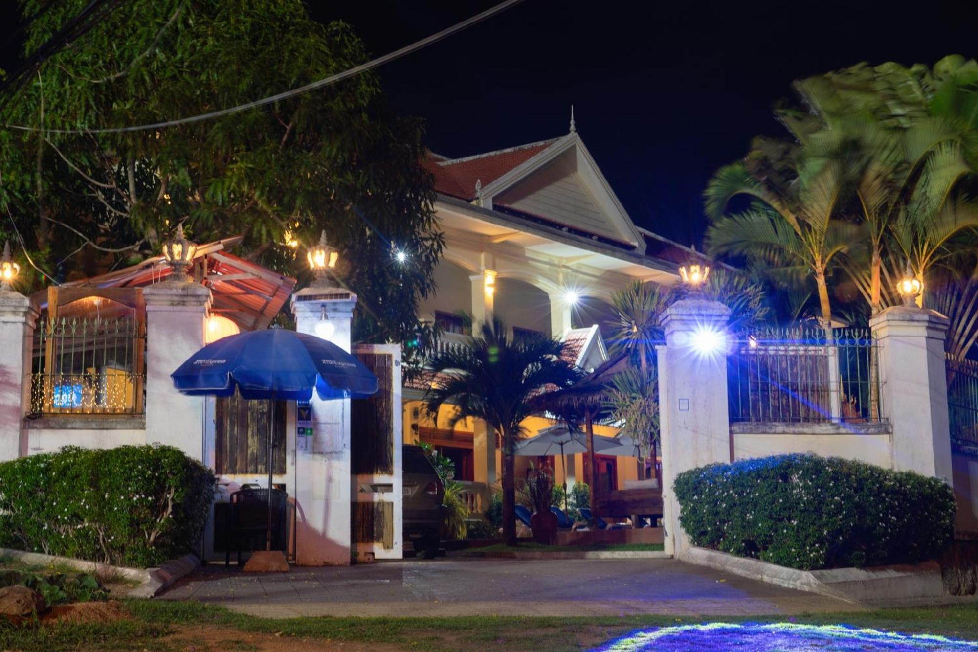 Riviera Hotel & Resort Kep Luaran gambar