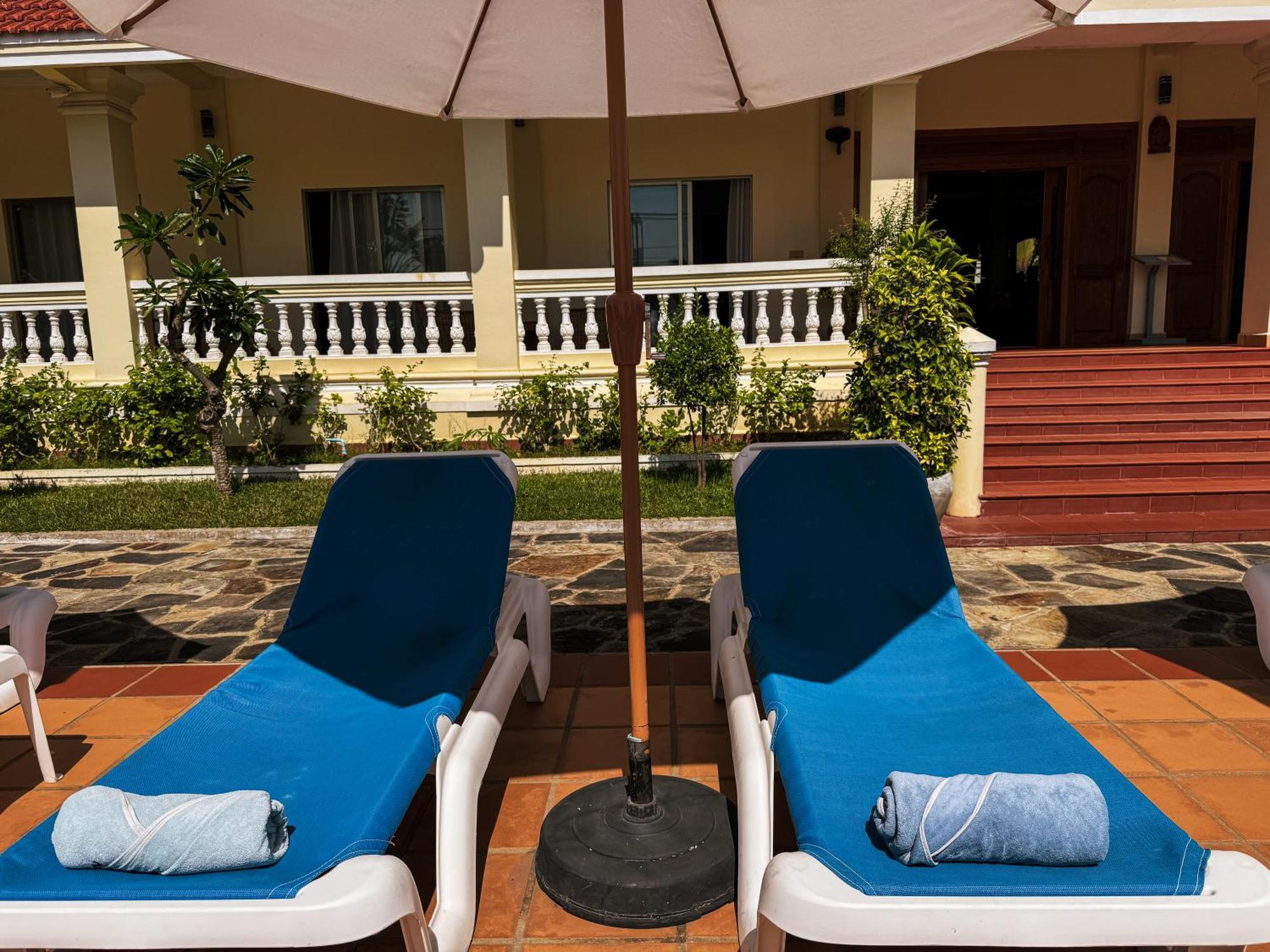 Riviera Hotel & Resort Kep Luaran gambar