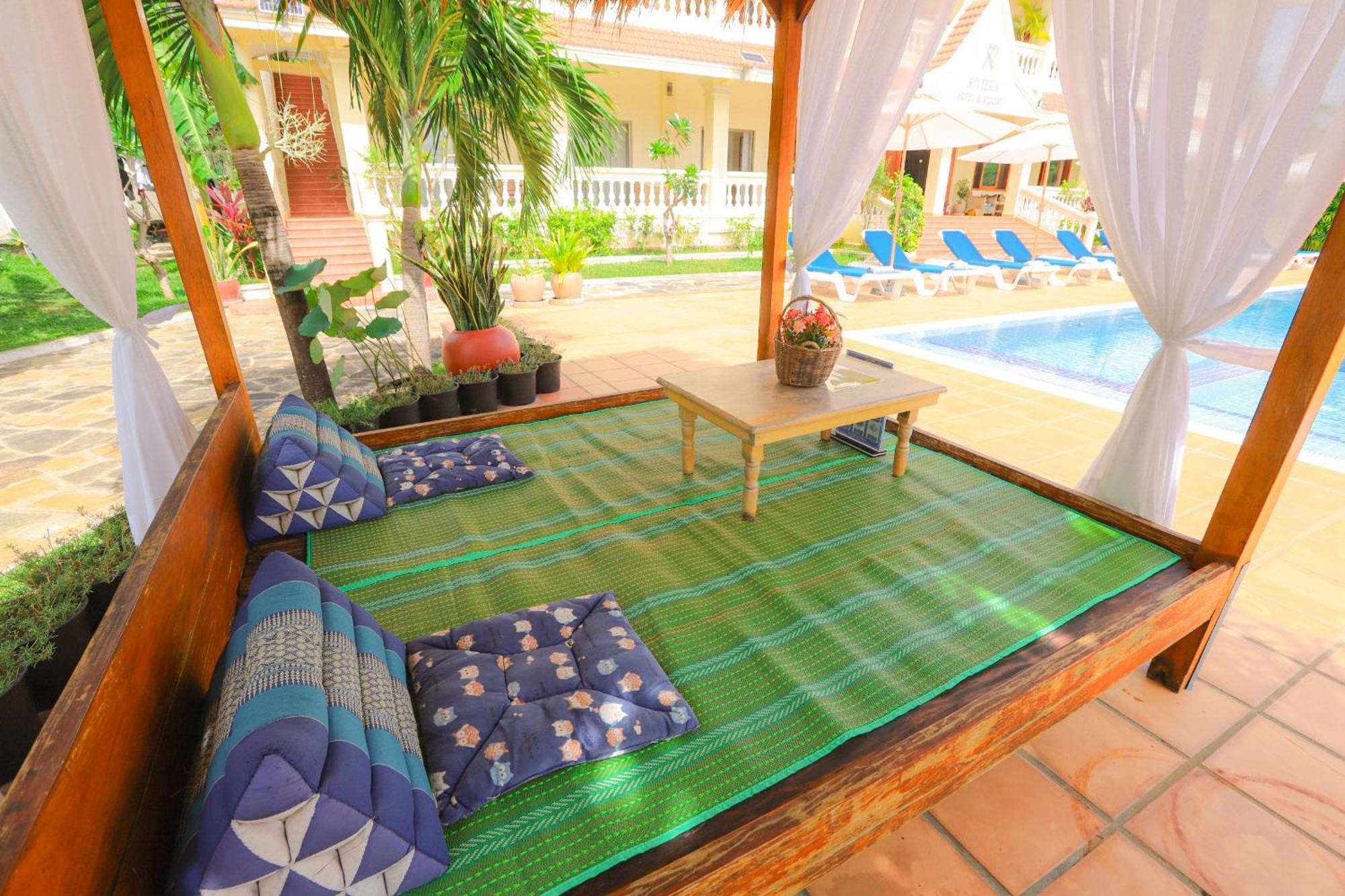 Riviera Hotel & Resort Kep Luaran gambar