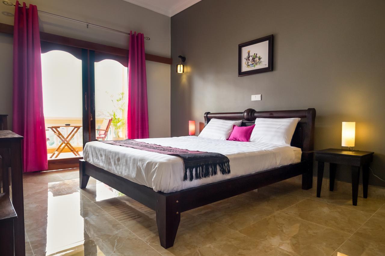 Riviera Hotel & Resort Kep Luaran gambar